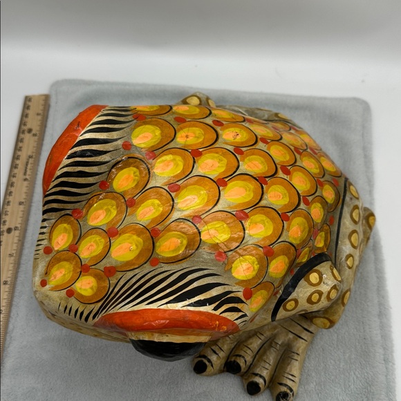 Vintage Mexican Folk-Art Handpainted Paper Mache Whimsical Frog - Picture 3 of 11